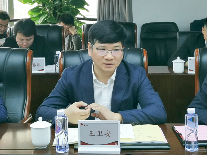 市委常委、市政府常务副市长王卫安一行拜访中建材凯盛科技集团