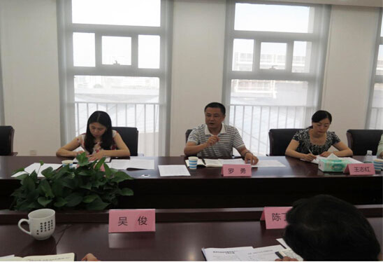 集团党委罗勇书记一行到临国投创投调研引导工作